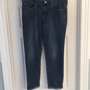 GAP SEXY BOYFRIEND FIT JEANS SIZE 8